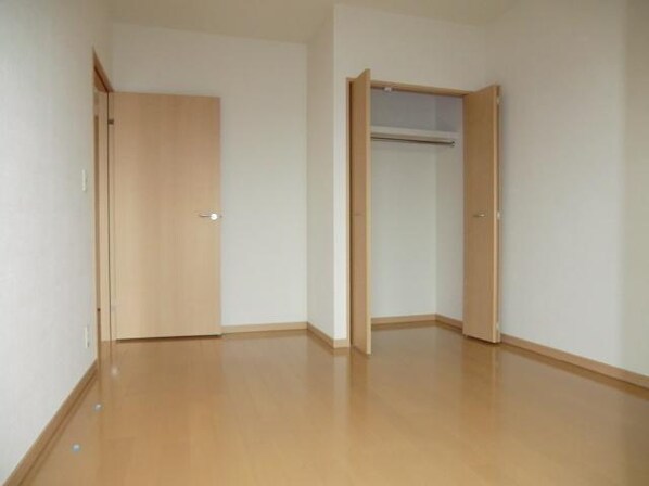 ロイヤルKJの物件内観写真